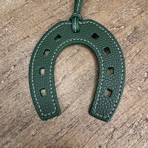 Western Purse Charm Horseshoe Bag Charm Army Green Keychain Flair - Picture 3 of 4